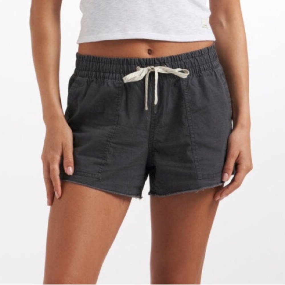 Vuori Women's Black Elastic Waist Drawstring Shorts